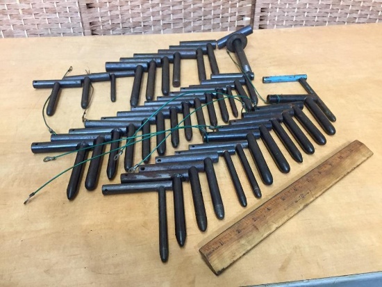 Lot of Locking Pins 22lbs