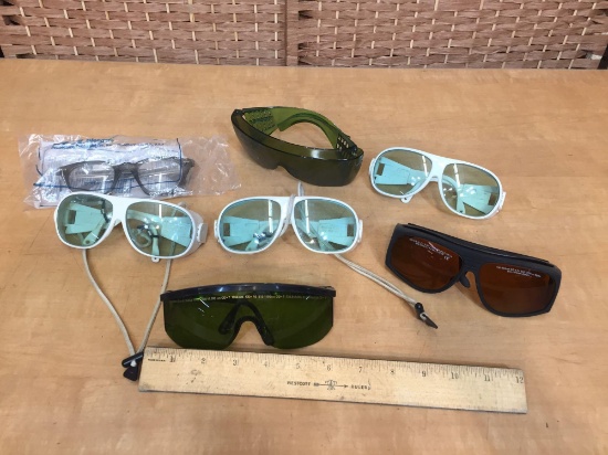 Assorted Wavelength Laser Safety Glasses / Goggles - 7pcs