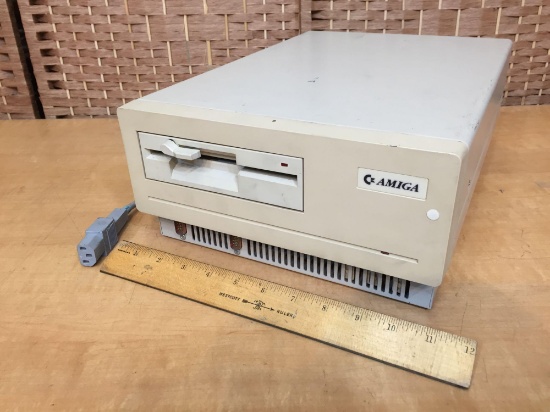 Commodore Amiga A1060 Sidecar Expansion Box for Amiga 1000 Computer