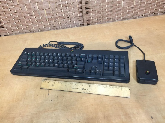NeXT Inc. AAE AAF Vintage Apple Steve Jobs Collectible Keyboard & Mouse