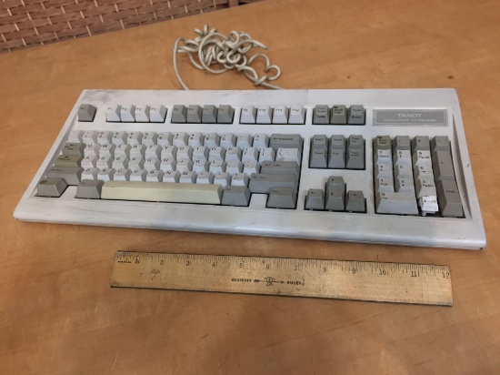 Tandy Enhanced Computer CLICKY GAMING Keyboard
