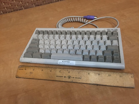 BTC 5100C Mini AT Computer CLICKY GAMING Keyboard