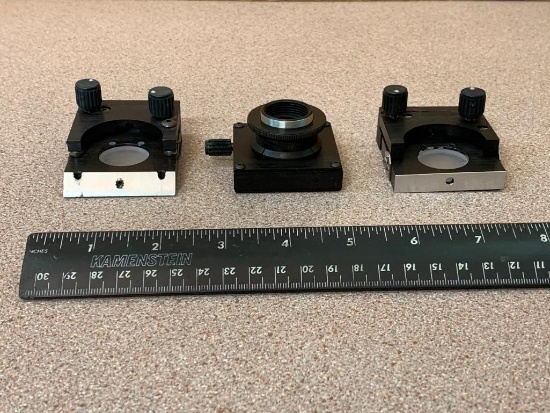 Newport LP-05-XYZ Precision Lens Positioner & Mirror Lens Mount w/ 2 Knobs