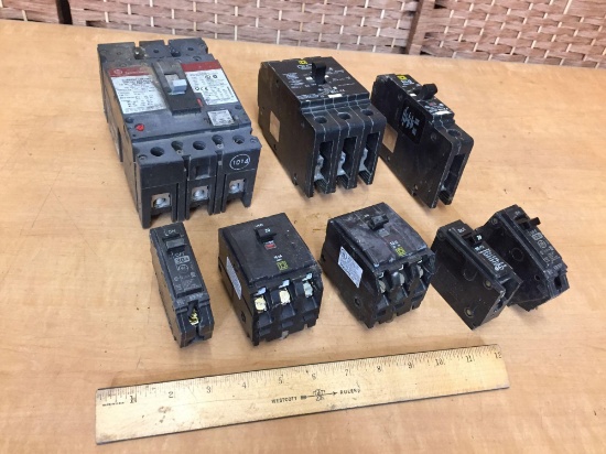 Assorted Circuit Breakers / 20amps / 30amps / 150amps Current Limiting
