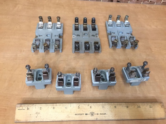Fuse holders and Circuit Breaker Mounts