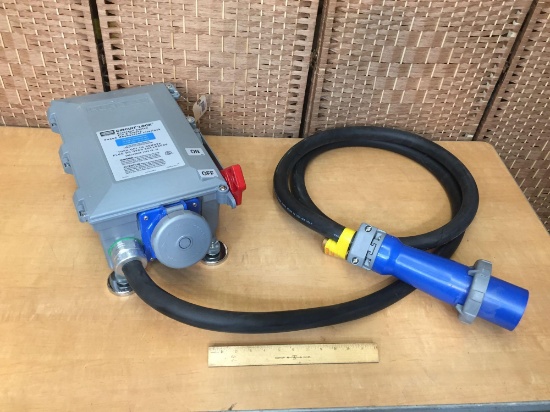 Hubbell Circuit-Lock HBL560MIF9W Enclosed Switch Pin & Sleeve Fused Mechanical Interlock 60A