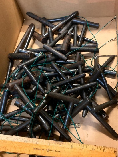 Assorted Jig Pins 30.5lbs