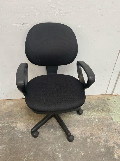 Rolling Adjustable Office Chair - Black