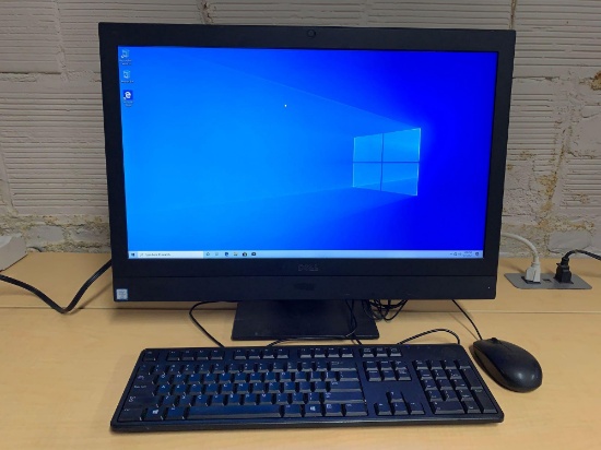 Dell Optiplex 7450 AIO 23" LCD Intel i7-7700 3.6GHz 8GB 256GB SSD Win 10 Home Desktop Computer