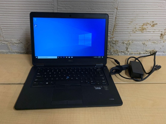 Dell Latitude E7450 14" LCD Intel i5-5300U 2.3GHz 8GB 256GB Win 10 Pro Wifi BT Laptop Computer