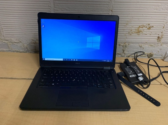 Dell Latitude E5450 14" Intel i5-5300U 2.3GHz 8GB 320GB Win 10 Pro Wifi BT Laptop Computer