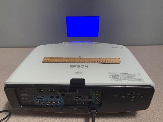 Epson H701A PowerLite G6470WU HDMI LCD Projector 4500 Lumens