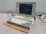 Toshiba T4700CT Personal VIntage Laptop Computer Win 95
