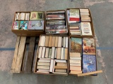 Mixed Hardcover & Softcover Books / Novels