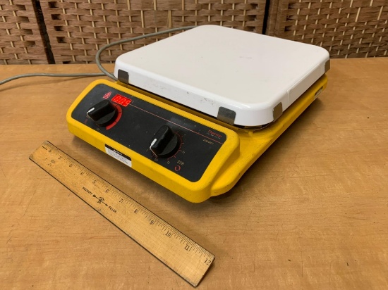 Thermo Scientific SP131635 Cimarec Hot Plate w/ Magnetic Stirrer