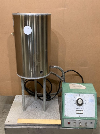 Parr Pressure Reaction Apparatus A544HC w/ Temperature Controller - Electric Heater 1500W