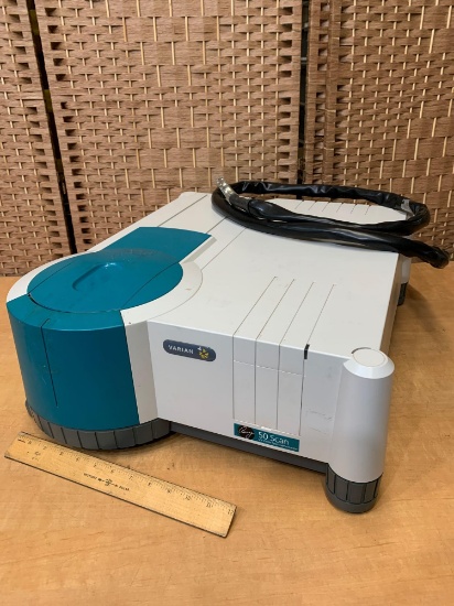 Varian Cary 50 UV-Visible Spectrophotometer