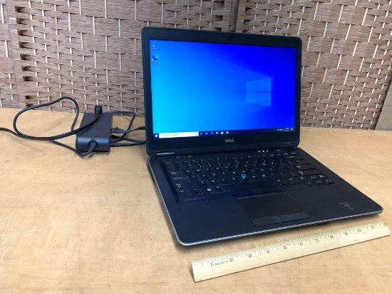 Dell Latitude E7440 14" LCD Intel i5-4300U 1.90GHz 4GB 500GB Wifi Bt Win 10 Pro Laptop Computer