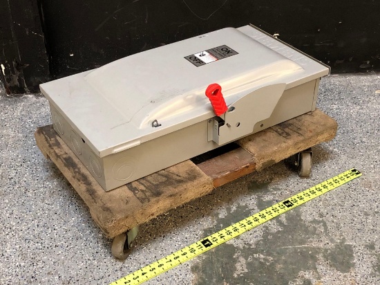 Siemens HNF364R Heavy Duty 200A 600V 3 Pole Outdoor Non-Fusible Safety Switch