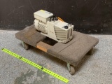 Varian DS-302 Rotary Vane Vacuum Pump