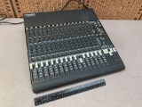 Mackie 1604-VLZ Pro 16-Channel Mic / Line Mixer