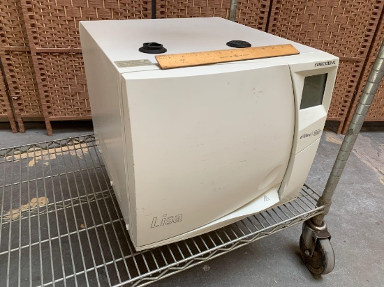 Adec W&G Lisa MB-17 Table Top Steam Sterilizer / Autoclave w/ Trays