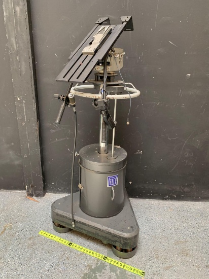 ITE TV Studio Rolling Professional Camera Pedestal / Tripod w/ Vinten Camera Mount