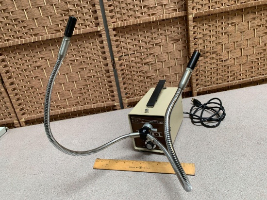 Lumina I Fiber Optic Microscope Light Source FO-150