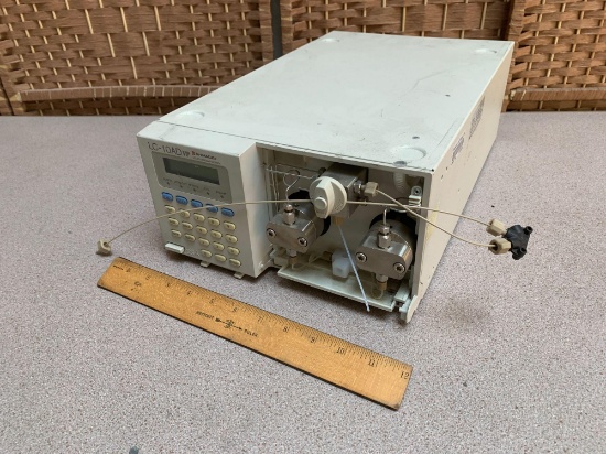 Shimadzu LC-10AD VP Liquid Chromatograph Pump