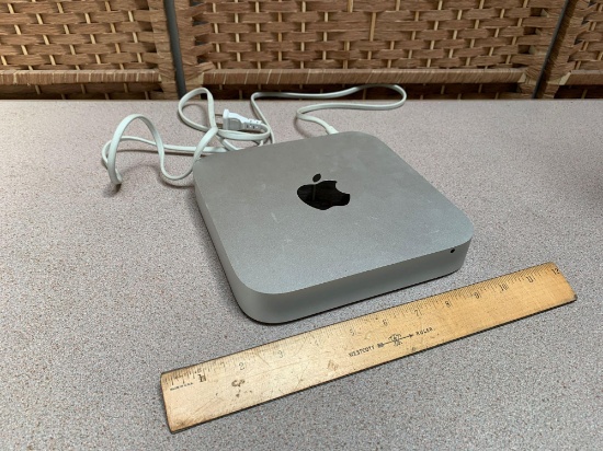 Apple Mac Mini A1347 Intel Core i5 2.3GHz 4GB 500GB Wifi Bt High Sierra Desktop Computer