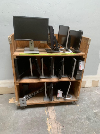 Assorted Computer LCD Monitors & Dell Computers / 19 - 22in