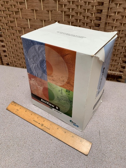 ArcGis ESRI Data & Maps Geographic Information System - MAPS & Reader