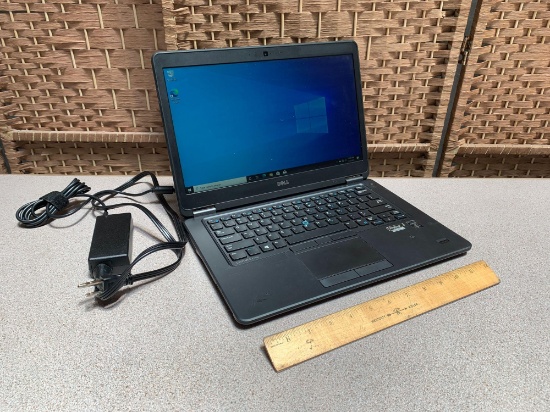 Dell Latitude E7450 14in LCD Intel i5-5300 2.3GHz 8GB 256GB Wifi Bt Webcam HD Win 10 Pro Laptop