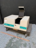 Beckman DU-640B UV-Vis Spectrophotometer