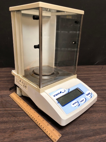 Ohaus / VWR Scientific ALW204 200grams Precision Balance Scale