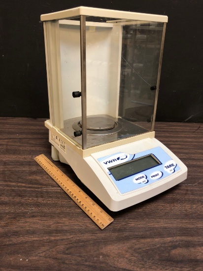 Ohaus / VWR Scientific ALW204 200grams Precision Balance Scale