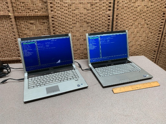 Dell XPS M1530 15" LCD Intel Core 2 Duo 2.5GHZ 4GB 320GB Wif / Bt / DVD nVdia NO OS Laptops - 2 pcs
