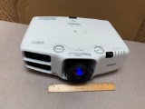 Epson PowerLite Pro G6570WU H700A 3LCD / 5200 Lumens Full HD Video Projector