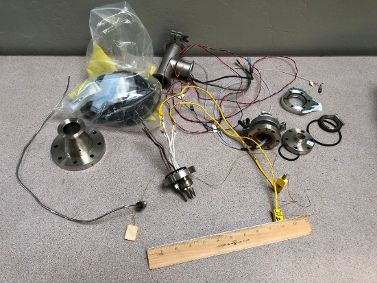 Stainless Vacuum Chamber Thermocouple thru holes, Flanges and Covers