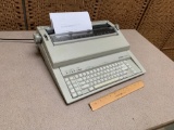 Brother EM-430 Electric Vintage / Office Typewriter