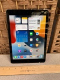 Apple A1823 MP282LL/A 5th Gen iPad Wifi + Cellular 128GB