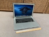 Apple A1466 13.3in LCD MacBook Air Intel Dual Core 1.4GHz 4GB 121GB Catalina Laptop
