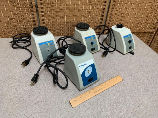 VWR Vortexer Mini / Vortex Mixers - 4pcs