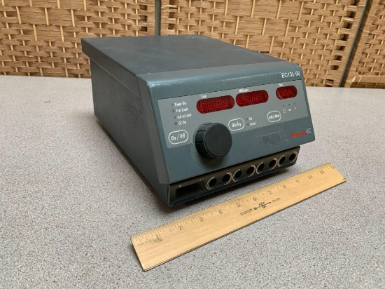 Thermo Electron / Thermo Scientific EC135-90 MiniCell Electrophoresis Power Supply