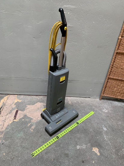 Windsor Karcher Sensor XP 18 Upright Vacuum Cleaner