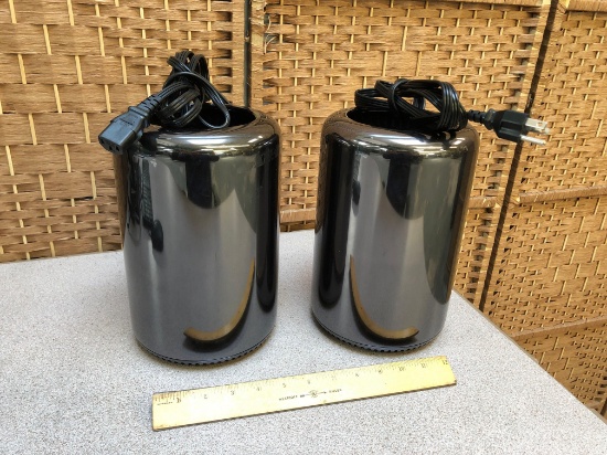 TWO Apple Mac Pro6,1 workstation computers with issues 2pcs