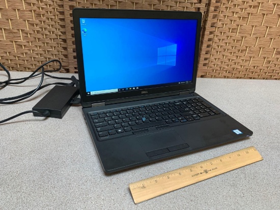 Dell Precision 3520 15.6in LCD Laptop i7-7700HQ 2.8GHz 16GB 500GB Wifi/BT Win 10 Pro