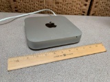 Apple Macmini Desktop Computer 2.3GHz Quad Core Intel i7 8GB 1TB Wifi / BT Catalina