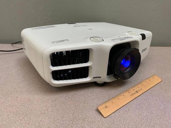 Epson PowerLite Pro H701A G6470WU 4500 lumens HD LCD Projector