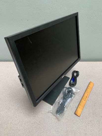 Dell 22" LCD Computer Monitor P2210t